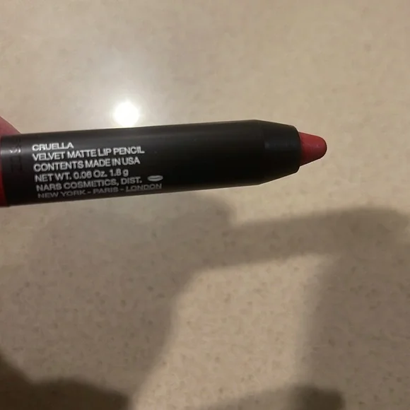 Nars Cruella Mini lipstick - Picture 3 of 3